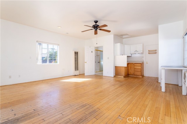 Detail Gallery Image 44 of 74 For 9826 Columbus, North Hills,  CA 91343 - 7 Beds | 5/1 Baths