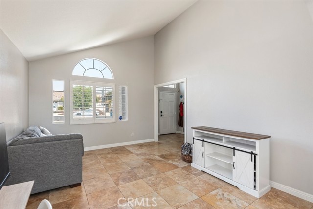 Detail Gallery Image 13 of 49 For 15135 Knollwood St, Lake Elsinore,  CA 92530 - 4 Beds | 3 Baths