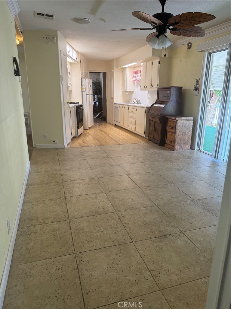 MLS #IV25270688 image #11