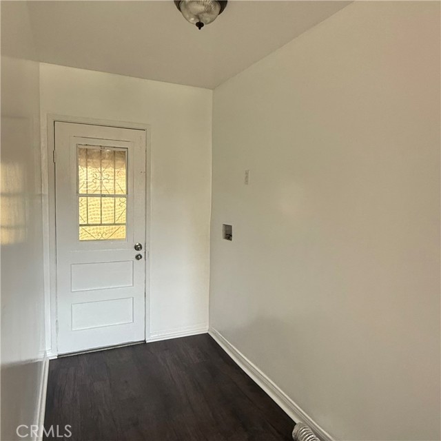 Detail Gallery Image 5 of 8 For 1162 Calada St, Los Angeles,  CA 90023 - 2 Beds | 1 Baths