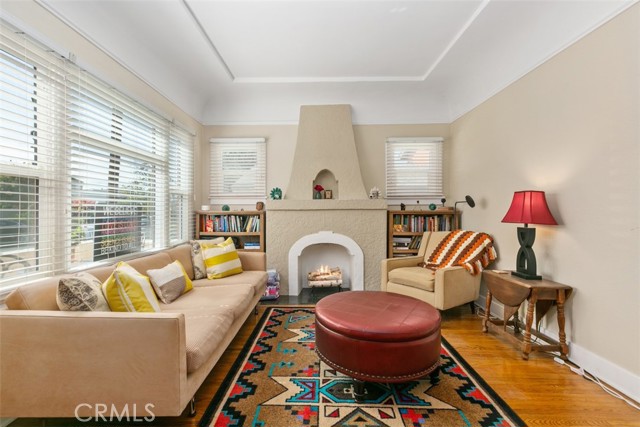 Detail Gallery Image 9 of 32 For 728 Belmont Ave, Long Beach,  CA 90804 - 2 Beds | 2 Baths