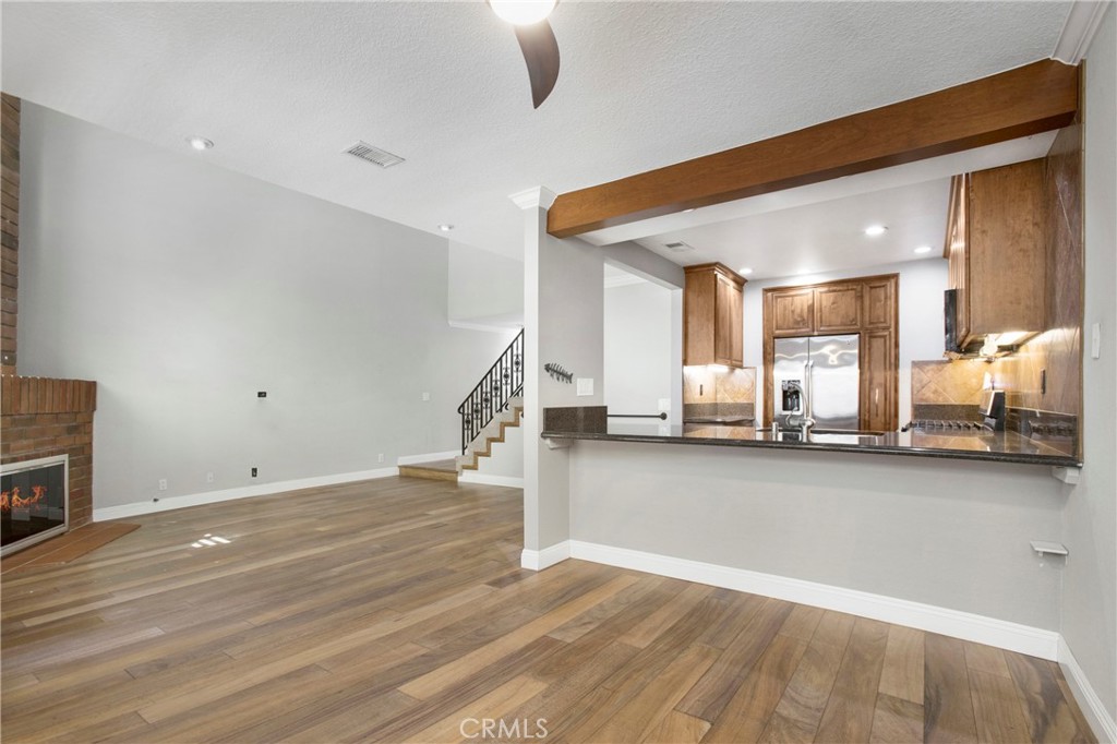 MLS #OC25247447 image #9