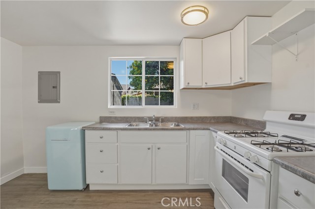 Detail Gallery Image 24 of 37 For 6527 Buffalo, Van Nuys,  CA 91401 - 3 Beds | 2 Baths