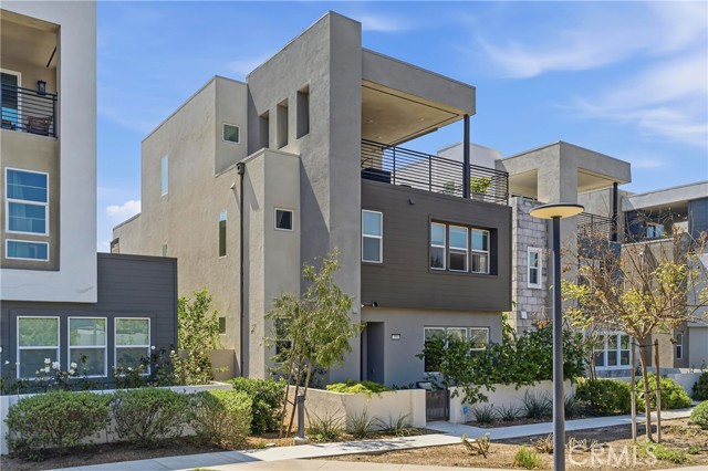 Front Image Thumbnail for CRWS26064281