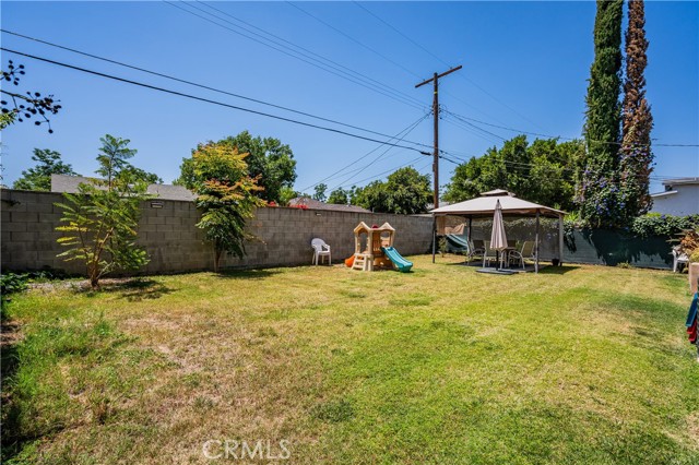 Detail Gallery Image 18 of 21 For 17434 Tiara St, Encino,  CA 91316 - 3 Beds | 2 Baths