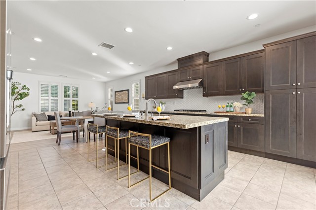 115 Hollow Tree, Irvine CA: https://media.crmls.org/medias/4b6852ec-407d-444b-8ac9-30829df45a2f.jpg
