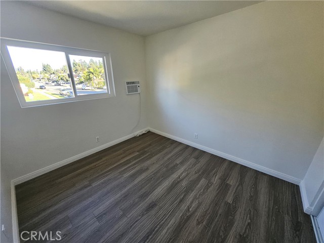 Detail Gallery Image 11 of 17 For 1381 Burwood St #3,  La Habra,  CA 90631 - 2 Beds | 2 Baths