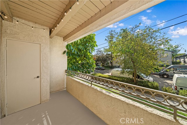 64 North Mar Vista Avenue, 103 photo 10