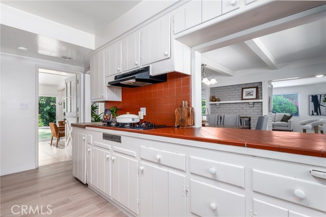 1521 Marendale Lane, Arcadia CA: https://media.crmls.org/medias/4b693352-7b4e-4749-a98f-fe3e08fb087b.jpg