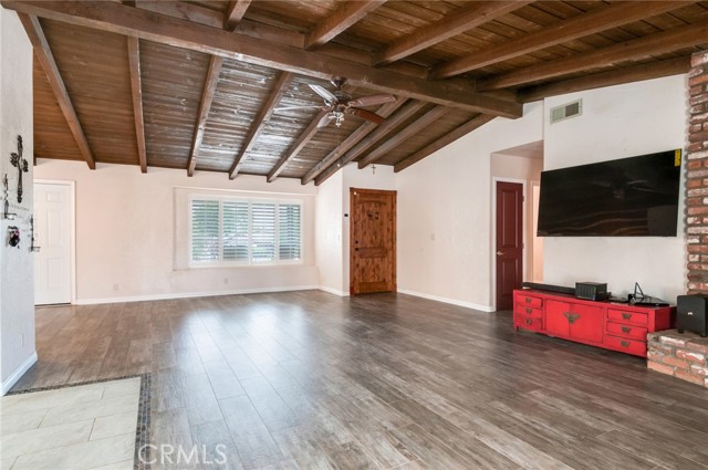 3202 Half Circle Road, Norco CA: https://media.crmls.org/medias/4b6a2297-b33f-4d3b-b9da-953fa138d2f9.jpg