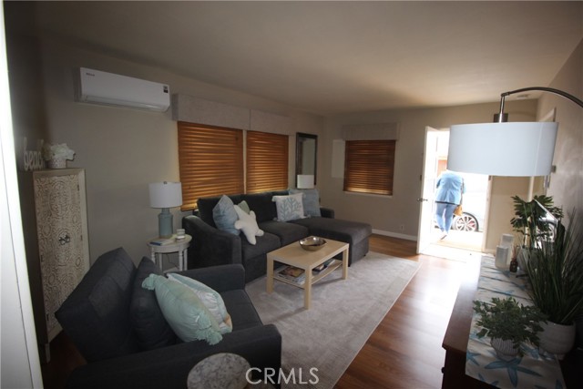 508 30th Street, Hermosa Beach CA: https://media.crmls.org/medias/4b6ada4f-68ba-4391-a966-bb9c7dcda40a.jpg