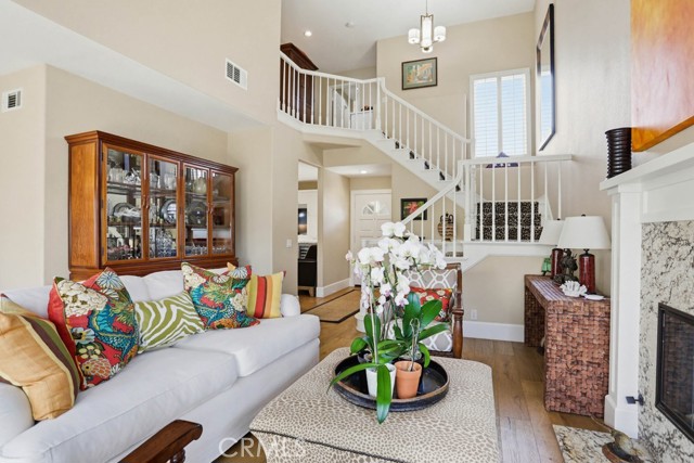Detail Gallery Image 7 of 73 For 2661 Point Del Mar, Corona Del Mar,  CA 92625 - 4 Beds | 3/1 Baths