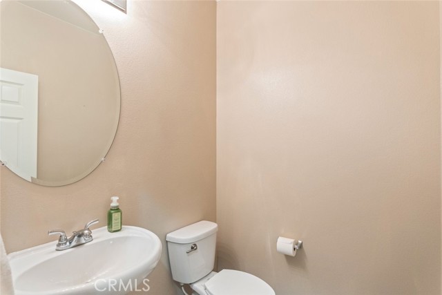 Detail Gallery Image 8 of 56 For 34267 Chaparossa Dr, Lake Elsinore,  CA 92532 - 4 Beds | 2/1 Baths