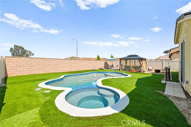 29550 Woodcreek Trail, Winchester CA: https://media.crmls.org/medias/4b6cc131-85a1-44ce-bd07-6e842a54fd94.jpg