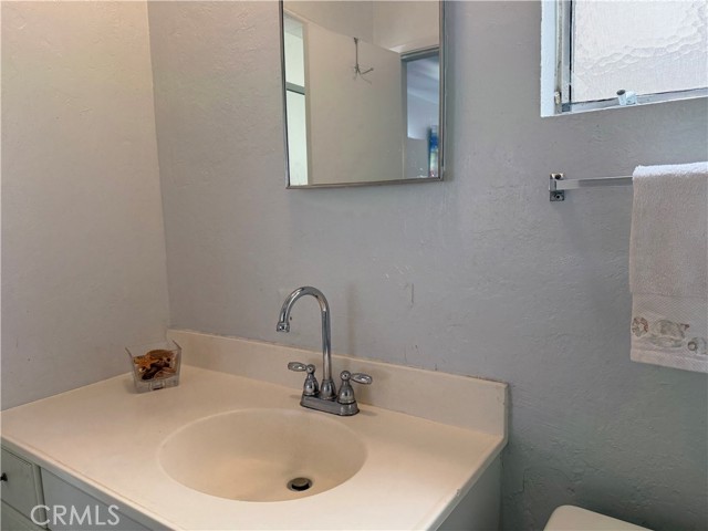 504 1/2 Marigold, Corona del Mar CA: https://media.crmls.org/medias/4b6d5878-a280-4550-bc2a-24af1a22b52c.jpg