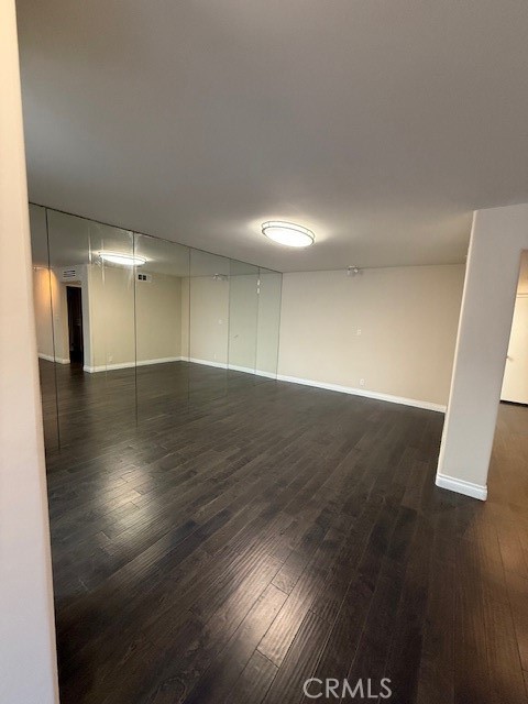 Detail Gallery Image 12 of 21 For 434 S Canon Dr #202,  Beverly Hills,  CA 90212 - 1 Beds | 2 Baths