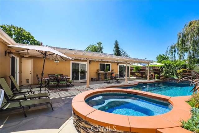 11571 Harrisburg, Rossmoor CA: https://media.crmls.org/medias/4b6d96bb-3be7-4f2a-9c6c-ebc0c4f275f5.jpg