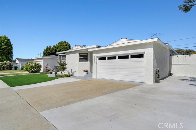 23002 Kathryn Avenue, Torrance CA: https://media.crmls.org/medias/4b6ed9a5-de88-49a5-aeac-78f77971ac1e.jpg