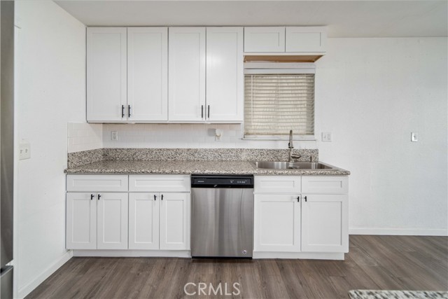 Detail Gallery Image 16 of 37 For 7881 Fernwood, California City,  CA 93505 - 3 Beds | 2 Baths