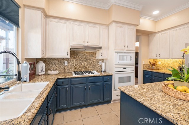 Detail Gallery Image 15 of 59 For 971 Haley Talbert Dr, Corona,  CA 92881 - 4 Beds | 4/1 Baths