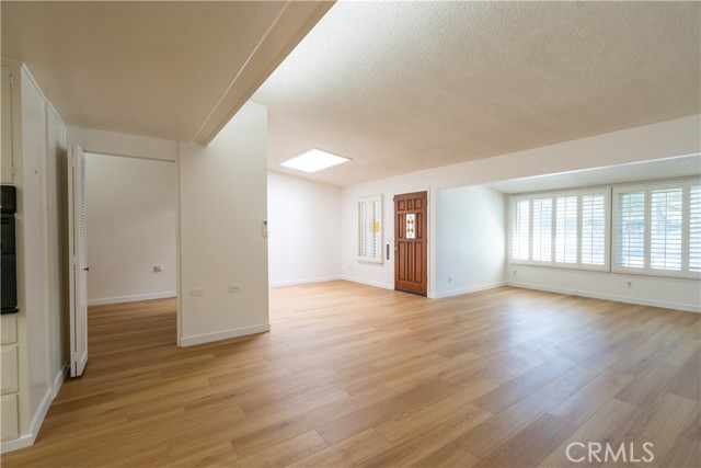 13520 El Dorado Drive, Seal Beach CA: https://media.crmls.org/medias/4b705590-ff40-4a31-a2ef-7e238da41189.jpg