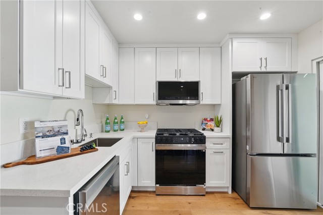 8142 Vantage Avenue, North Hollywood CA: https://media.crmls.org/medias/4b70ef40-1f37-4dd2-8135-8c6e13a01ef2.jpg