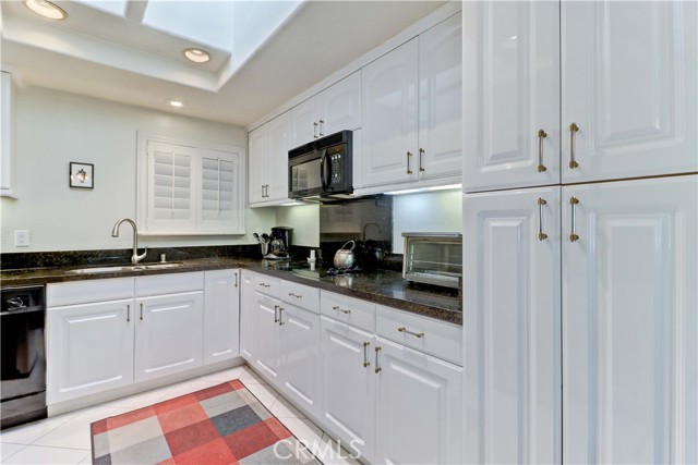 Detail Gallery Image 15 of 47 For 881 via Mendoza #O,  Laguna Woods,  CA 92637 - 2 Beds | 2 Baths