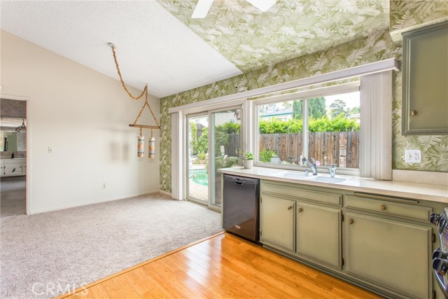 Detail Gallery Image 14 of 29 For 2605 La Praix St, Highland,  CA 92346 - 4 Beds | 2 Baths