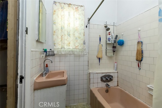 Detail Gallery Image 16 of 28 For 2301 Daly St, Los Angeles,  CA 90031 - – Beds | – Baths