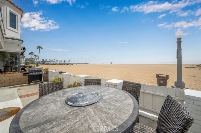 Detail Gallery Image 27 of 43 For 200 E Oceanfront, Newport Beach,  CA 92661 - 5 Beds | 4 Baths