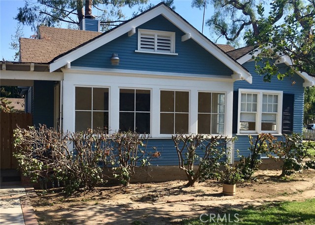 11958 Sarah Street, Valley Village CA: https://media.crmls.org/medias/4b733a1c-0981-4512-a323-e09816bffaa1.jpg