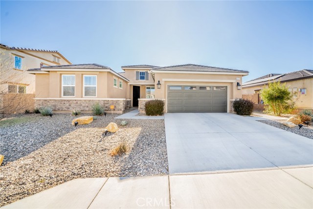 Detail Gallery Image 1 of 47 For 12273 Del Sur St, Victorville,  CA 92392 - 4 Beds | 2/1 Baths