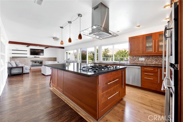 12036 Darby Avenue, Porter Ranch CA: https://media.crmls.org/medias/4b744f72-9a69-4be9-9099-e23d396fa13c.jpg