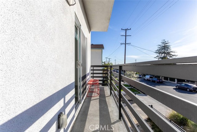 Detail Gallery Image 17 of 33 For 1340 N Kenmore, Los Angeles,  CA 90027 - 4 Beds | 4 Baths
