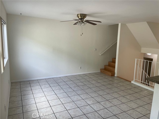 Detail Gallery Image 7 of 18 For 9740 Sepulveda Bld #18,  North Hills,  CA 91343 - 3 Beds | 3 Baths