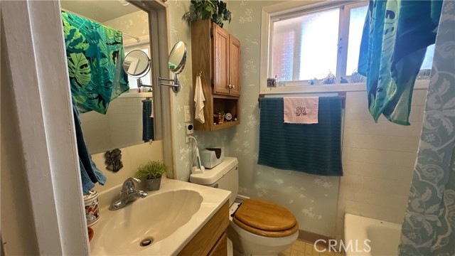 Detail Gallery Image 9 of 32 For 3788 Lakeview Terrace, Lucerne,  CA 95458 - 4 Beds | 2 Baths