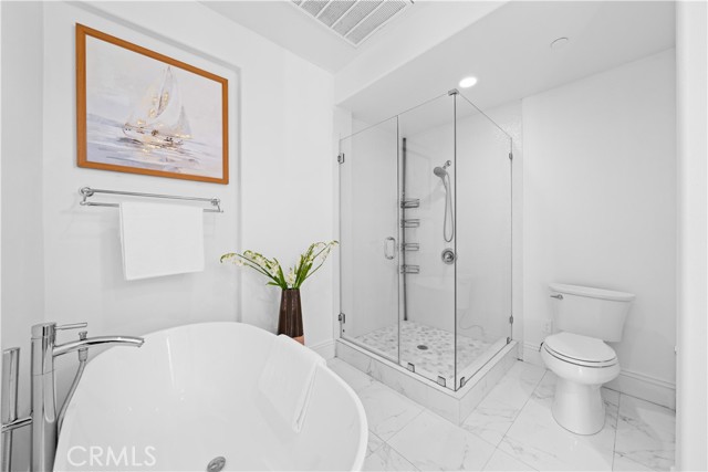 Detail Gallery Image 26 of 28 For 18 Windrow Rd, Tustin,  CA 92782 - 6 Beds | 5/1 Baths