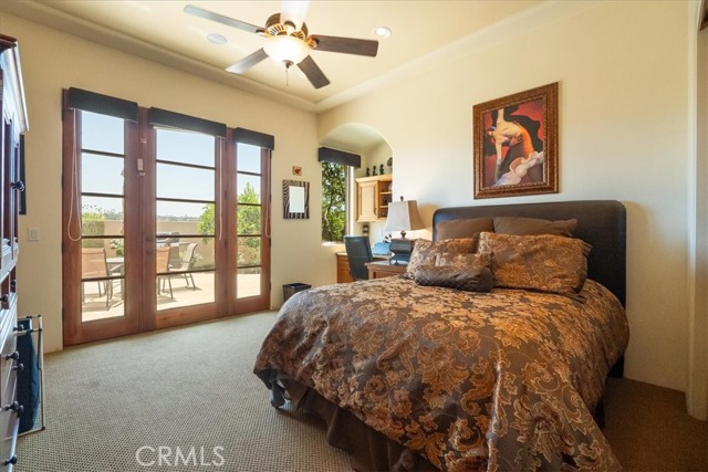 1917 Santa Margarita Drive, Fallbrook CA: https://media.crmls.org/medias/4b74e952-cde2-4684-b8ea-49ff03bf0a06.jpg