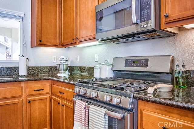 Detail Gallery Image 18 of 68 For 4939 Plumtree Ct, Riverside,  CA 92504 - 3 Beds | 2/1 Baths
