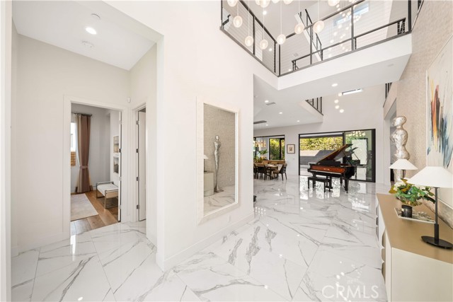 Detail Gallery Image 17 of 75 For 83 Lunar, Irvine,  CA 92618 - 5 Beds | 6/1 Baths