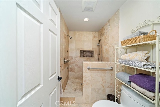 Master bath shower with dual heads