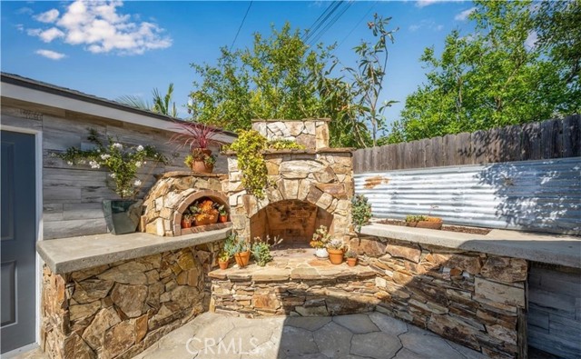 Detail Gallery Image 40 of 44 For 2731 Rutgers Ave, Long Beach,  CA 90815 - 3 Beds | 2 Baths