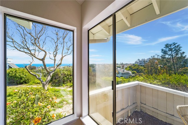 Detail Gallery Image 5 of 29 For 24642 Sunrise Ct, Dana Point,  CA 92629 - 2 Beds | 2 Baths
