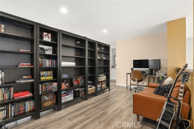 Detail Gallery Image 16 of 26 For 9832 Karmont Ave, South Gate,  CA 90280 - 2 Beds | 2 Baths