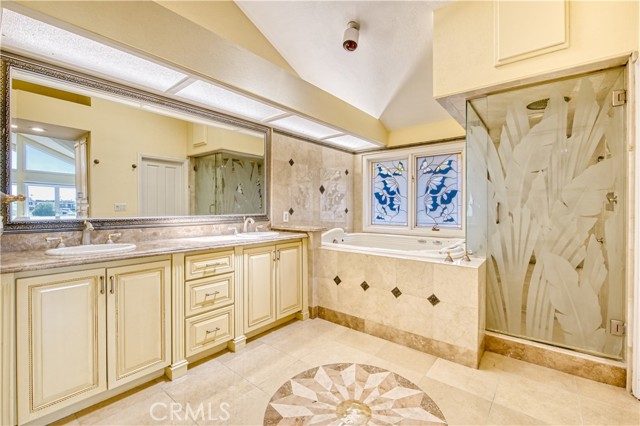 3372 Venture Drive, Huntington Beach CA: https://media.crmls.org/medias/4b779308-fde8-4052-b148-7b6dc52a15ea.jpg