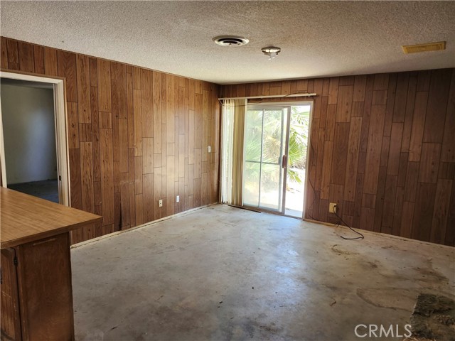 Detail Gallery Image 3 of 19 For 84753 11th St, Trona,  CA 93562 - 3 Beds | 2 Baths