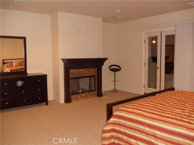 703 California Street, Huntington Beach CA: https://media.crmls.org/medias/4b78b4cf-1660-4115-8d0c-0945cb41e4eb.jpg