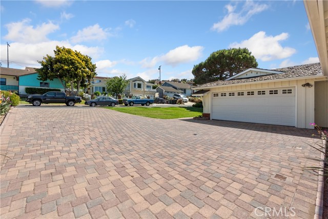 Detail Gallery Image 46 of 47 For 425 Calle De Castellana, Redondo Beach,  CA 90277 - 4 Beds | 2/1 Baths