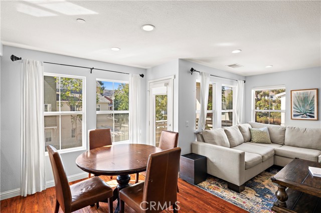 Detail Gallery Image 4 of 24 For 73 Platinum, Ladera Ranch,  CA 92694 - 2 Beds | 2/1 Baths