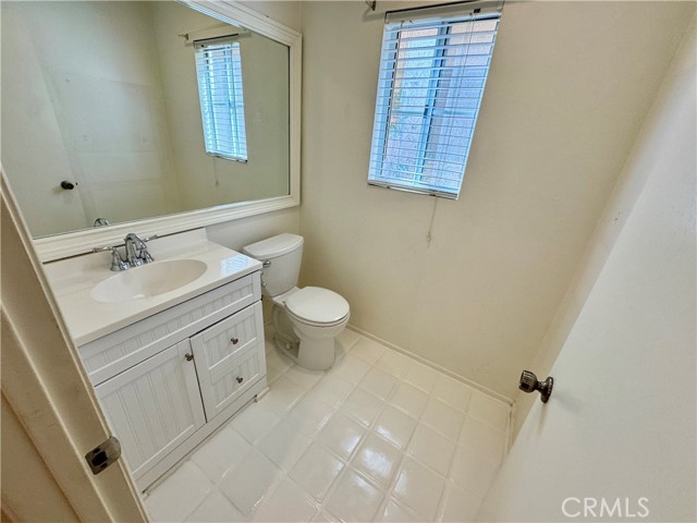 Detail Gallery Image 12 of 39 For 2001 via Como #103,  Corona,  CA 92881 - 2 Beds | 2/1 Baths